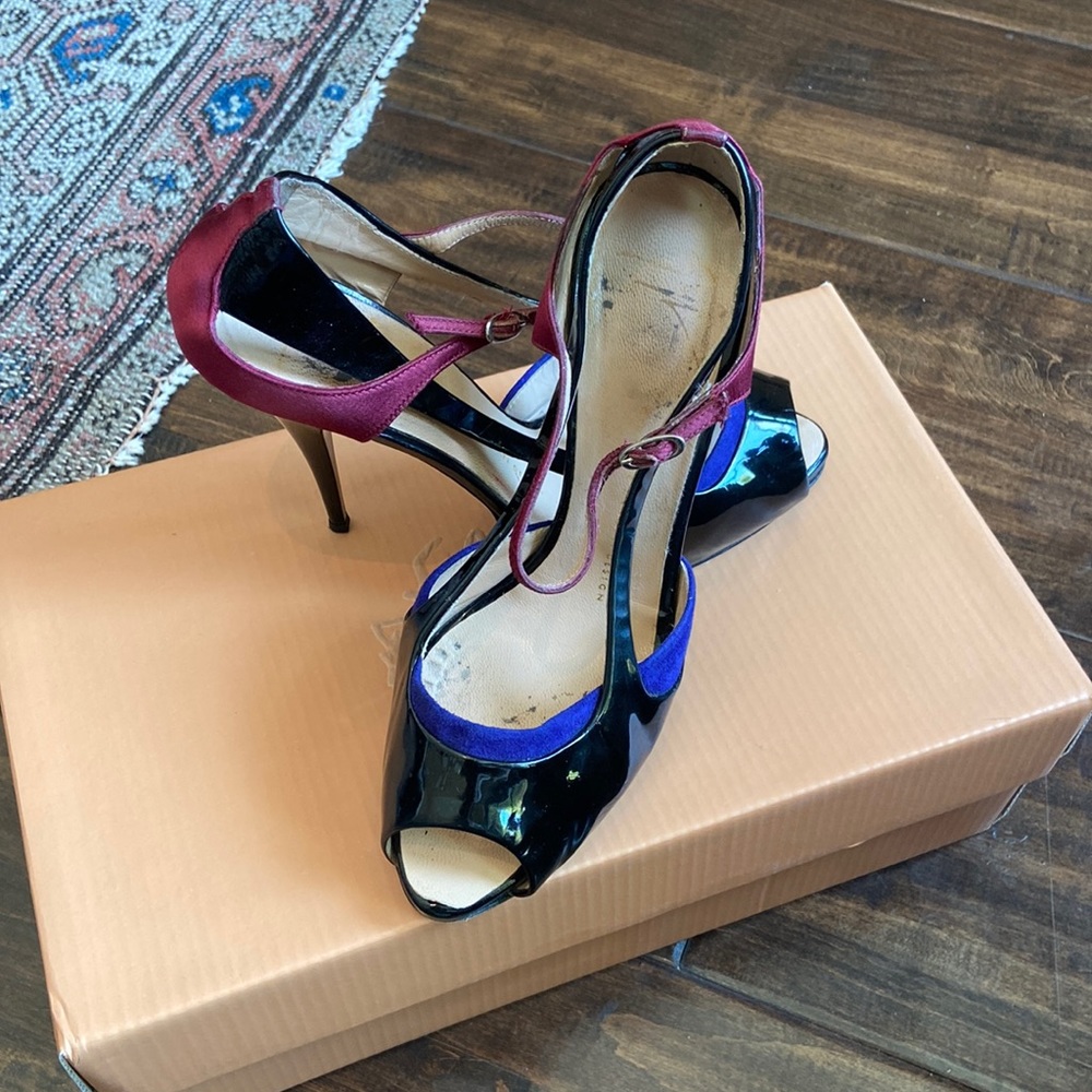 Giuseppe Zanotti ankle strap peep toe patent leather suede satin platform heels